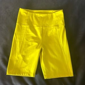 Girlfriend Collective Bike Shorts - Neon Yellow, Size Medium
